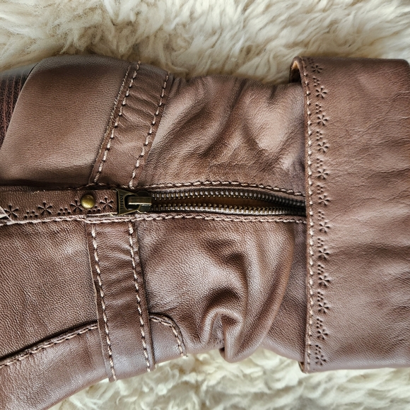 FOSSIL Genuine Leather Ankle Booties Sz 10 - Picture 7 of 14